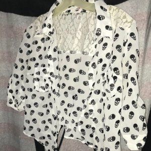 Bongo White Waist-tie Top with Black Skulls